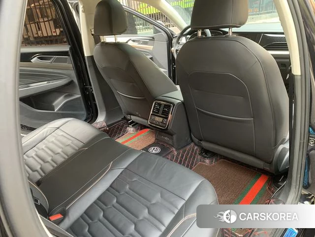 Volkswagen Passat id 3901825 из Китая 12