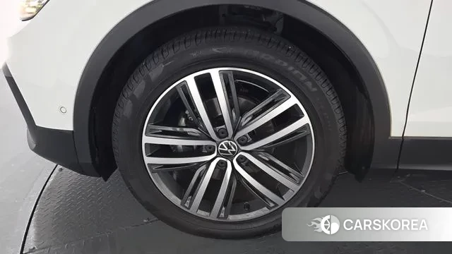 Volkswagen Tiguan second Generation id 2884382 из Кореи 15