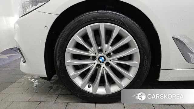 BMW 5 Series (G30) id 3417920 из Кореи 15