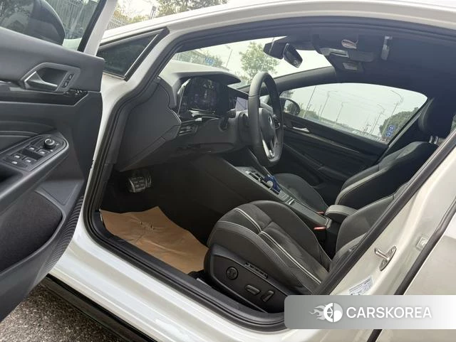 Volkswagen Golf id 4299581 из Китая 11