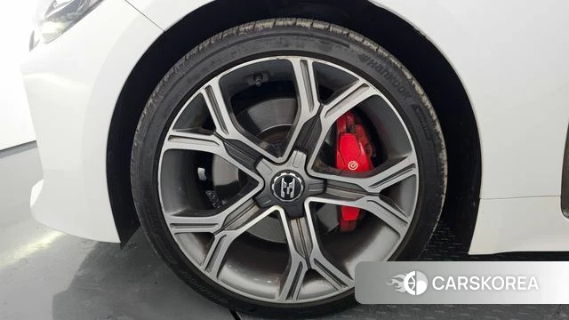 Kia Stinger id 3917353 из Кореи 15