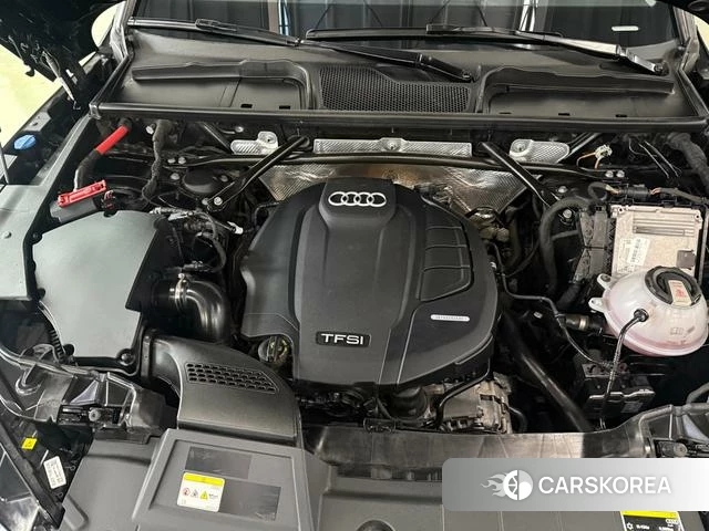 Audi Q5L 2022 Черный из Китая, фото 5