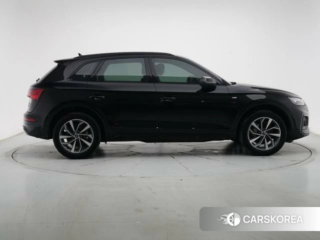 Audi Q5L id 4290468 из Китая 23