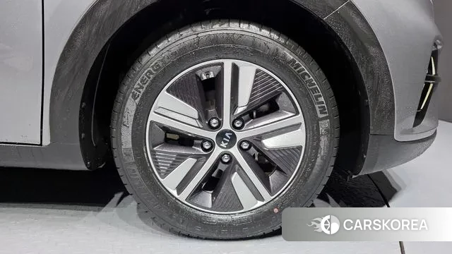 Kia The New Niro id 3417453 из Кореи 15