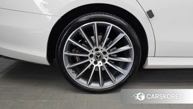 Mercedes-Benz E-Class W213 id 4836720 из Кореи 29