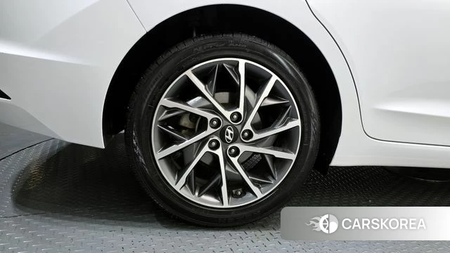 Hyundai The New Avante AD id 4188355 из Кореи 25