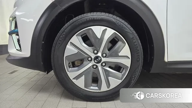 Kia Niro EV id 3379742 из Кореи 15