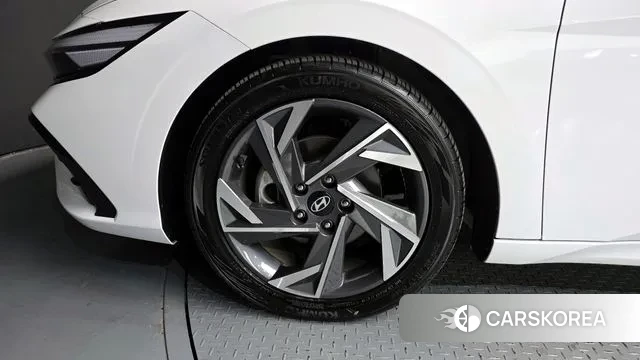 Hyundai The New Avante (CN7) id 3560332 из Кореи 15