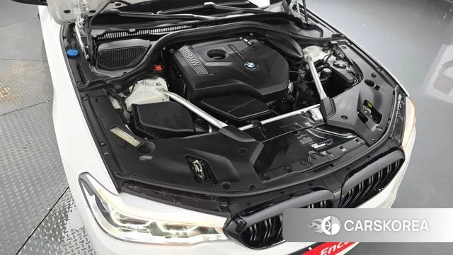 BMW 5 Series (G30) id 4482839 из Кореи 28
