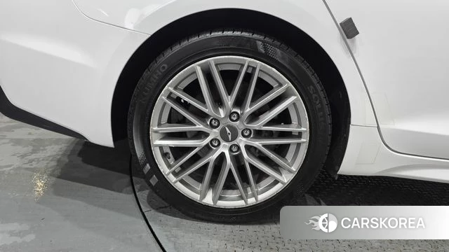 Genesis G70 id 4754847 из Кореи 30
