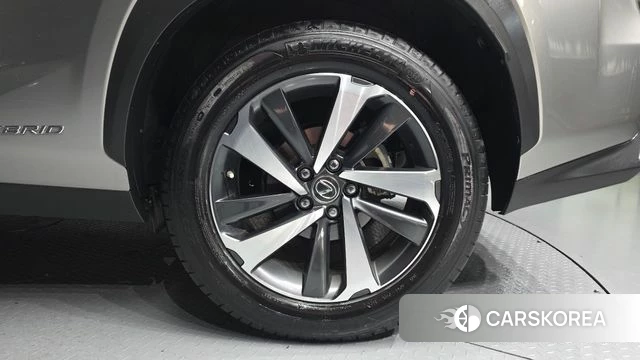 Lexus NX300h id 4355767 из Кореи 27