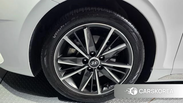 Hyundai The New Grandeur IG id 4835414 из Кореи 34