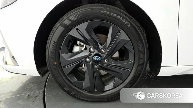 Hyundai Avante (CN7) id 3807618 из Кореи 15