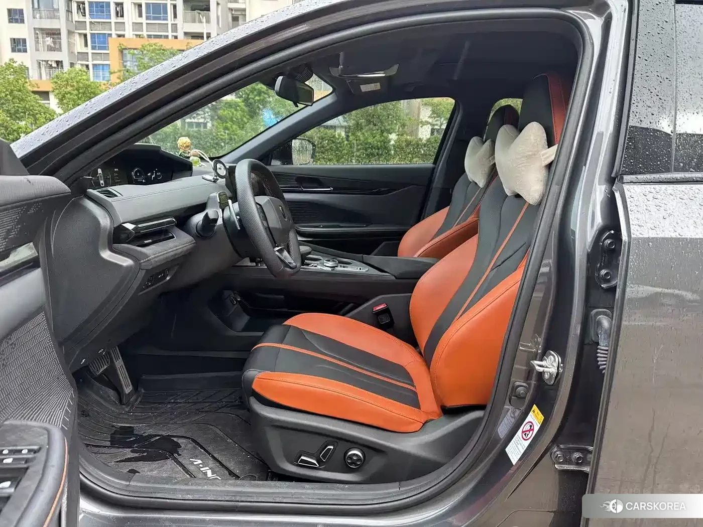 Chang'an Changan UNI-V 2024 Silver/gray из Китая, фото 5