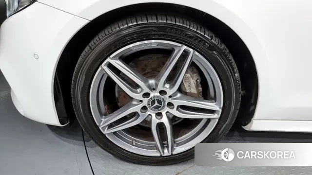 Mercedes-Benz E-Class W213 id 2981054 из Кореи 15