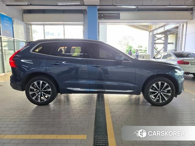 Volvo XC60 second Generation 2023 Синий из Кореи, фото 5