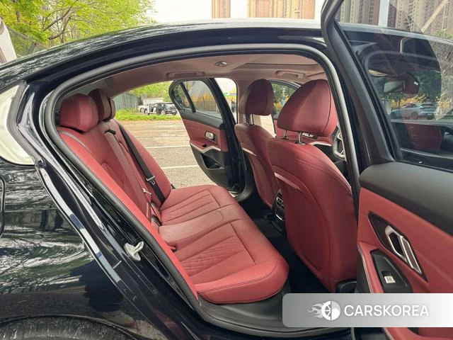 BMW 3 series id 4257542 из Китая 21