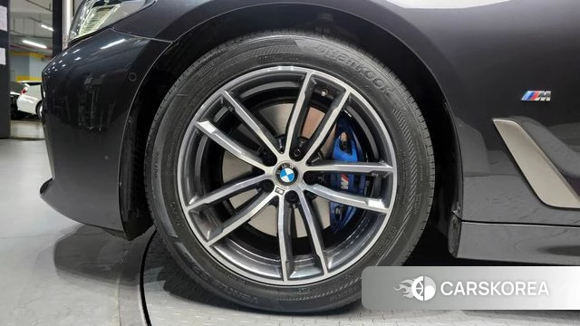 BMW 5 Series (G30) id 3842346 из Кореи 15