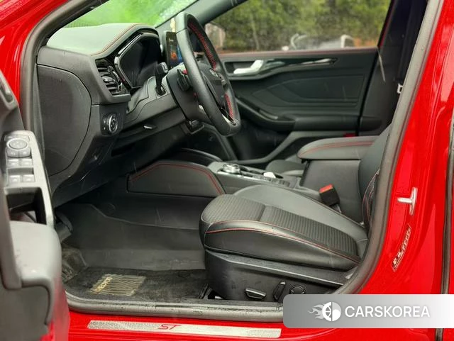 Ford Fox 2021 Красный из Китая, фото 5