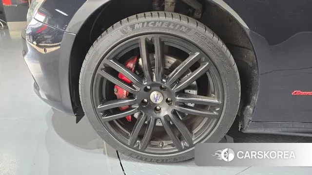 Maserati Ghibli id 3760650 из Кореи 15