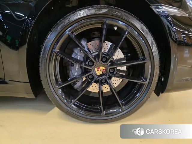 Porsche 911(992) id 3504402 из Кореи 15