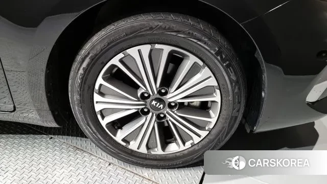 Kia K7 Premier Hybrid id 3514702 из Кореи 15