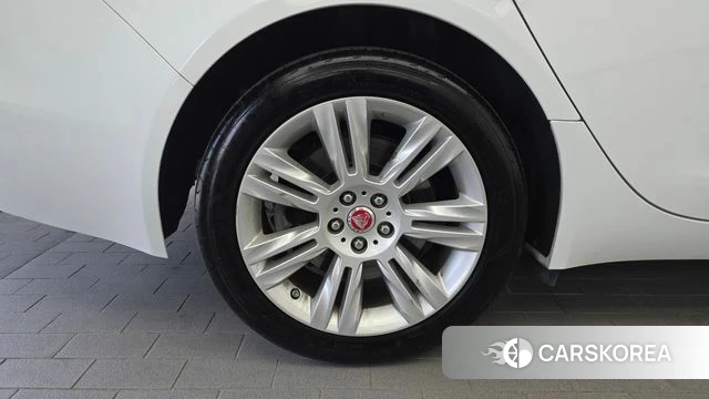 Jaguar XF (X260) id 4447066 из Кореи 28