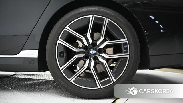 BMW 7 Series (G70) id 4432483 из Кореи 15