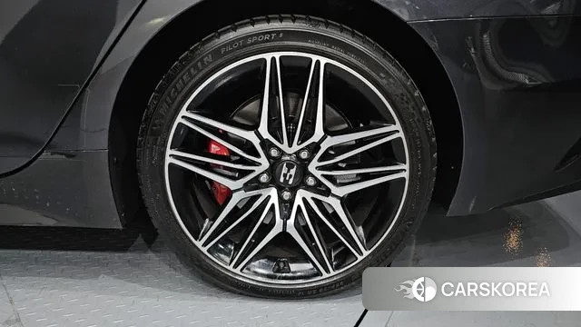 Kia Stinger Meister id 3607119 из Кореи 15