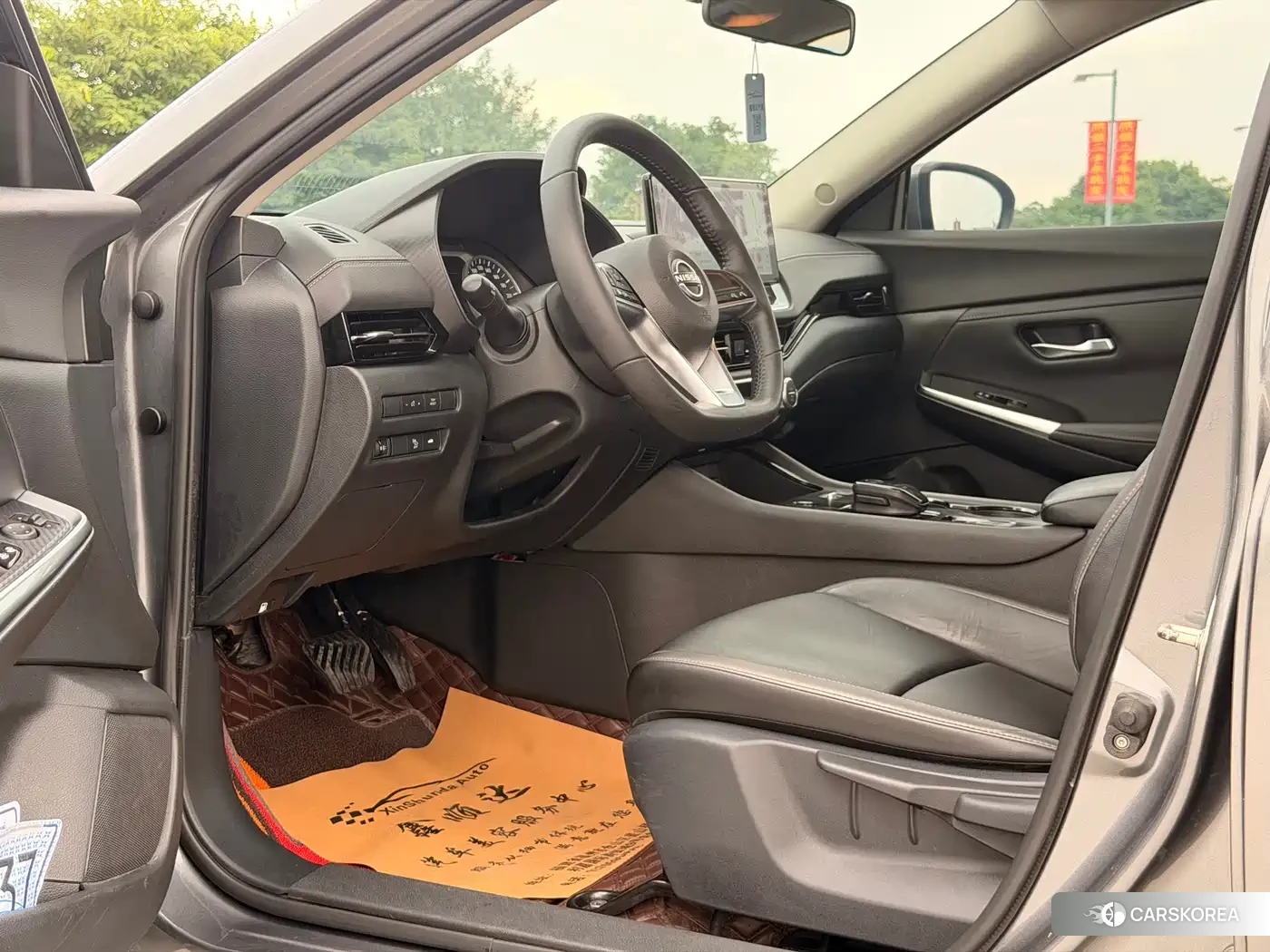 Nissan Sylphy 2022 Silver/gray из Китая, фото 5