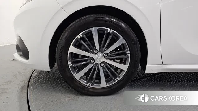 Peugeot 208 id 3408125 из Кореи 15