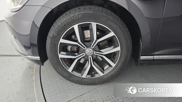 Volkswagen Passat GT (B8) id 3552831 из Кореи 15