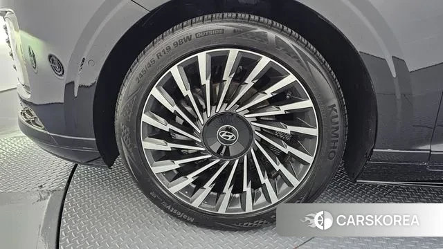 Hyundai Grandeur Hybrid (GN7) id 3267930 из Кореи 15