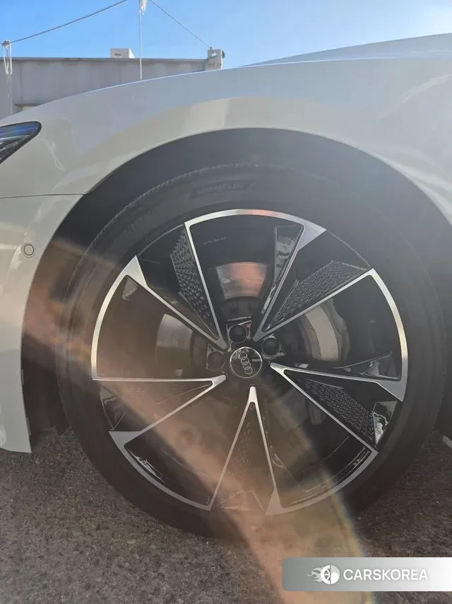 Audi A7 (4K) 2020 Белый из Кореи, фото 5