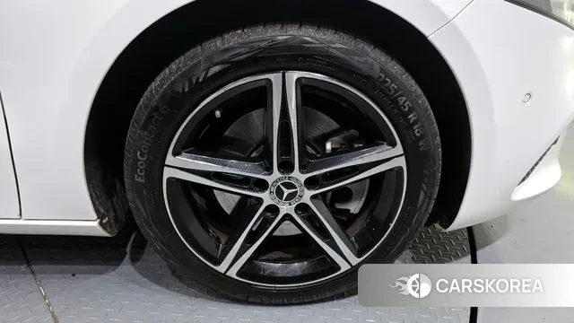 Mercedes-Benz A-Class W177 id 3702855 из Кореи 15