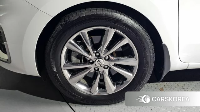 Kia The New Carnival id 4620010 из Кореи 26