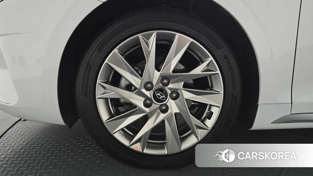 Hyundai The New Grandeur IG Hybrid id 4350318 из Кореи 32