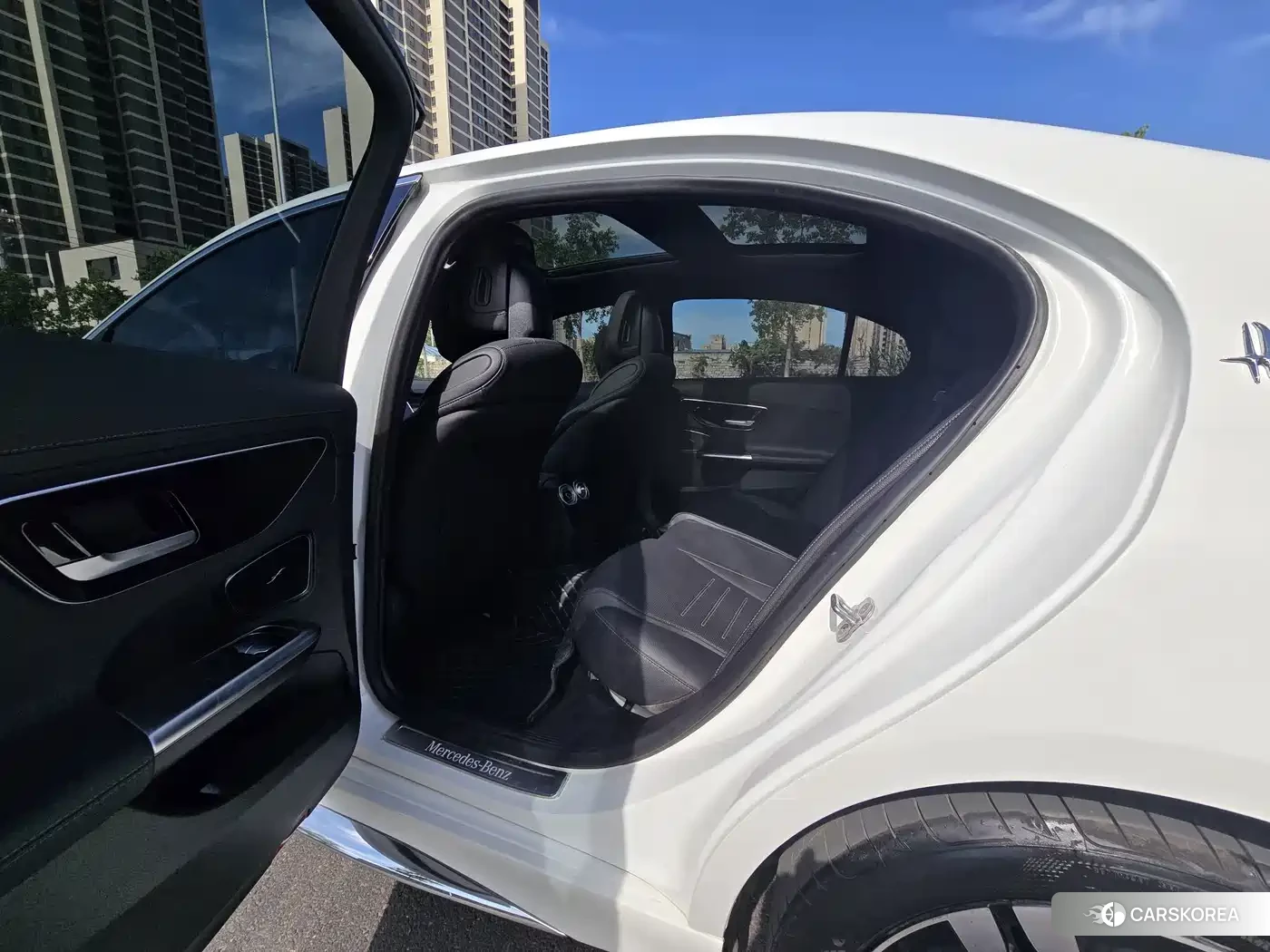 Mercedes-Benz C-class new energy 2024 Белый из Китая, фото 5