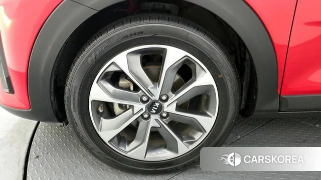 Kia Stonic id 3893970 из Кореи 15