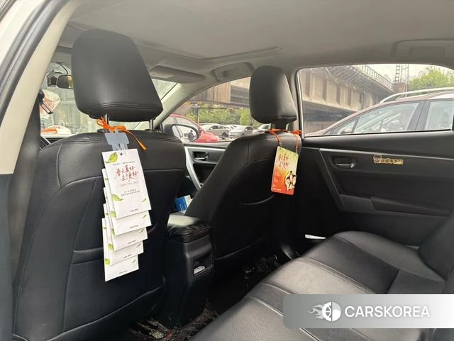 Toyota Corolla dual engine E+ 2022 Белый из Китая, фото 5