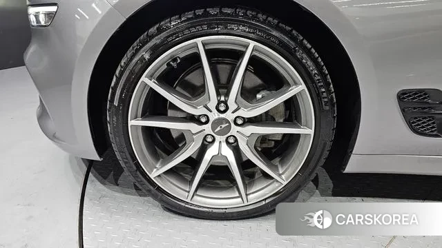 Genesis The New G70 id 3649996 из Кореи 15