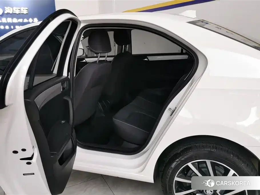 Skoda Rapid id 4589137 из Китая 11