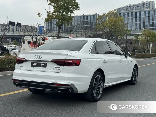 Audi A4L id 4297843 из Китая 10