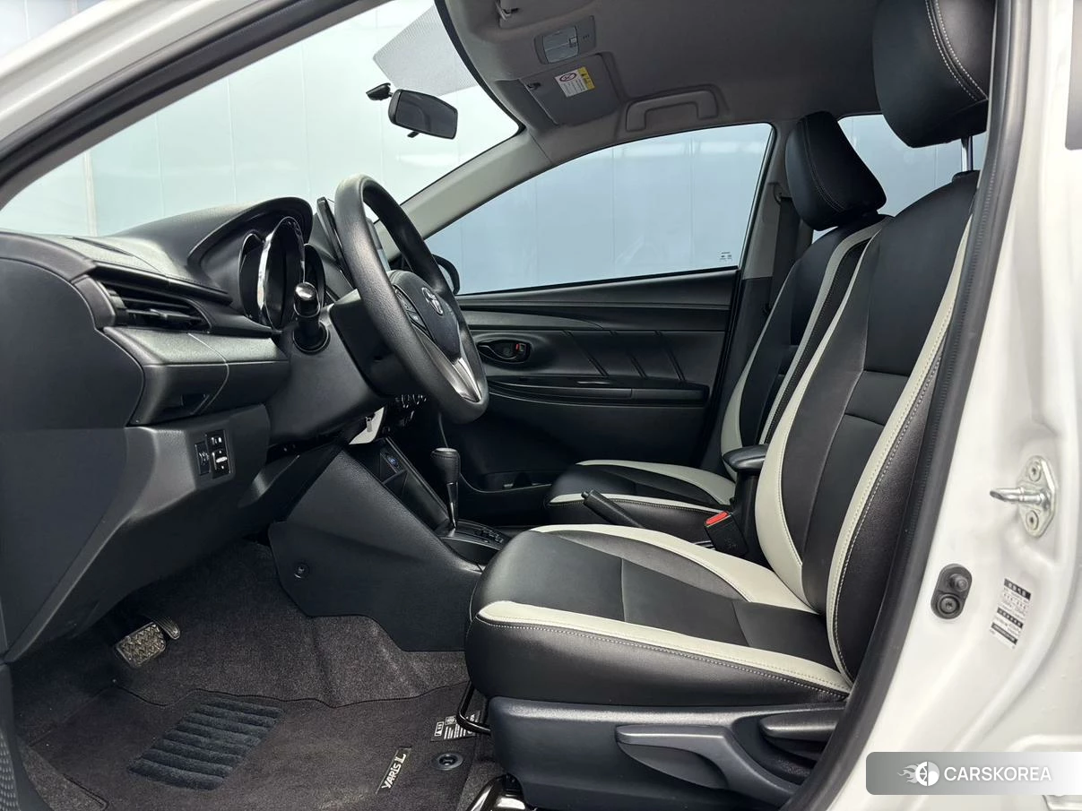 Toyota Yaris L id 4479452 из Китая 8