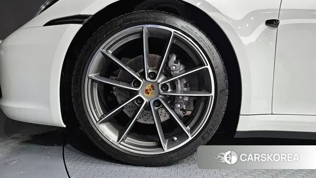 Porsche 911(992) id 3528251 из Кореи 15