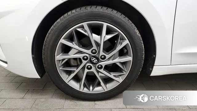 Hyundai The New Avante AD id 3469628 из Кореи 15