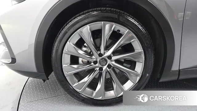 Toyota Crown Crossover id 3776113 из Кореи 15