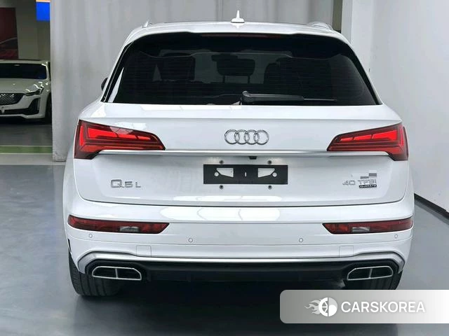 Audi Q5L id 4336268 из Китая 7