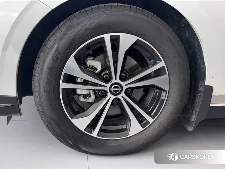 Nissan Sylphy id 4538565 из Китая 9