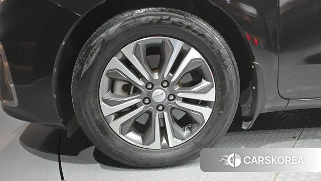 Kia The New Carnival id 4483104 из Кореи 27